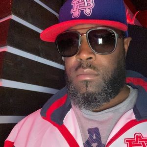 Meet your Posher, Kennedy